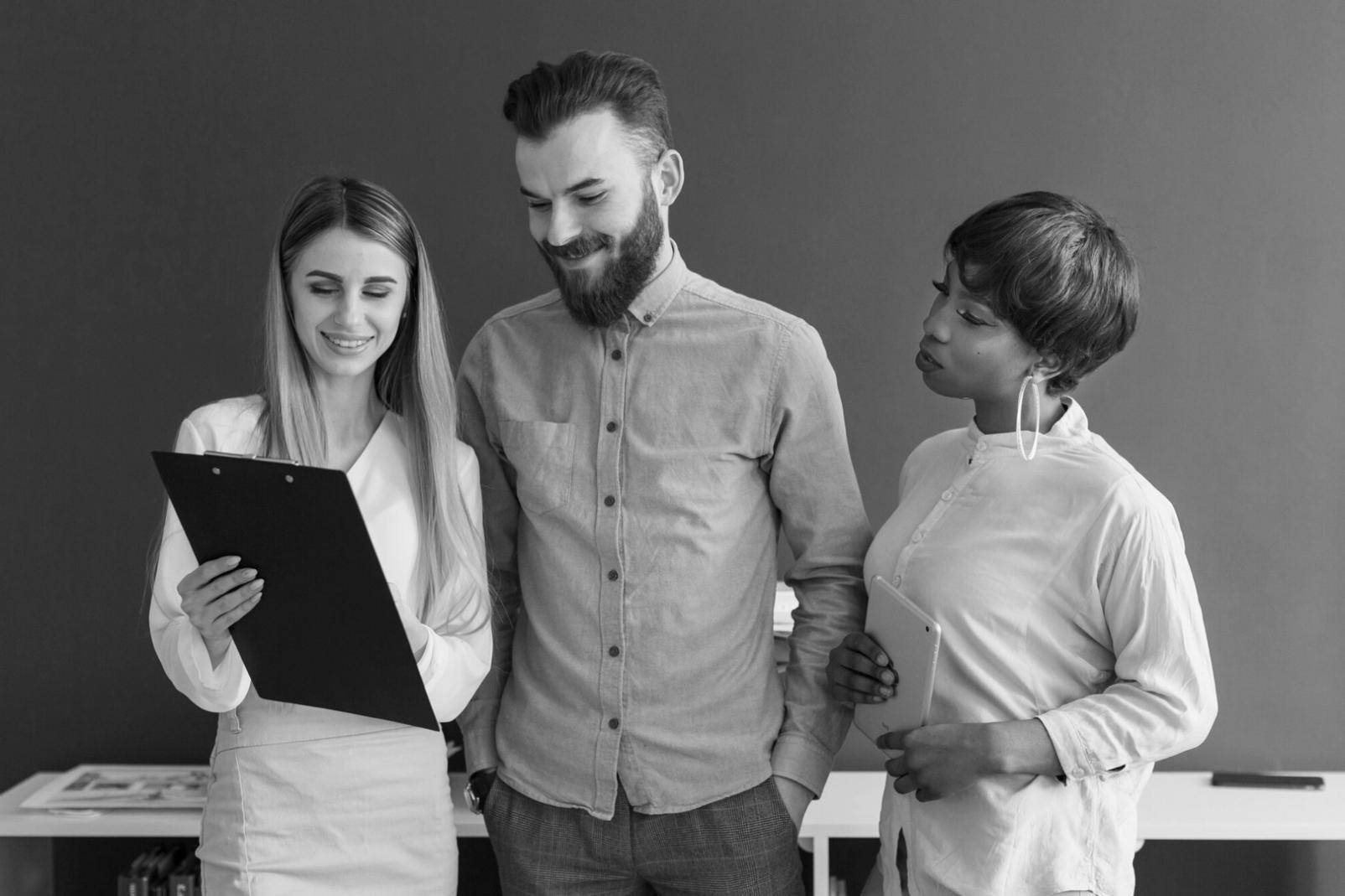 Device compatibility testing across multiple smartphone models